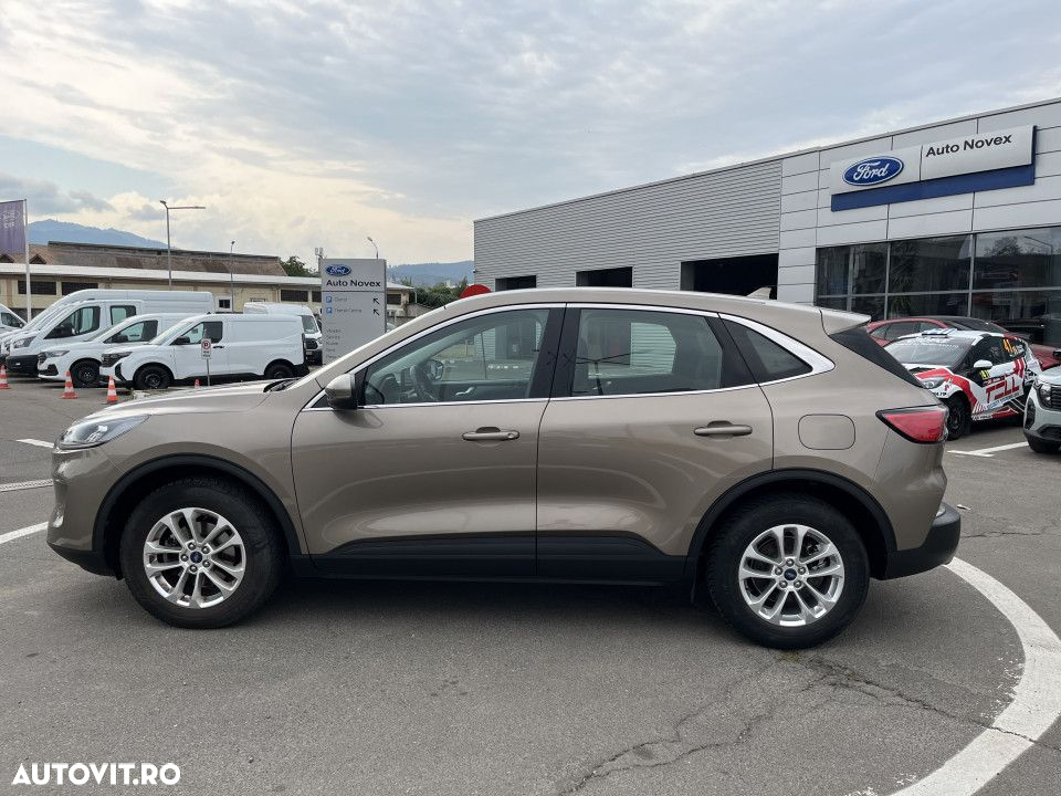 Ford Kuga - 10