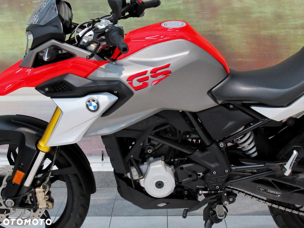 BMW G - 17