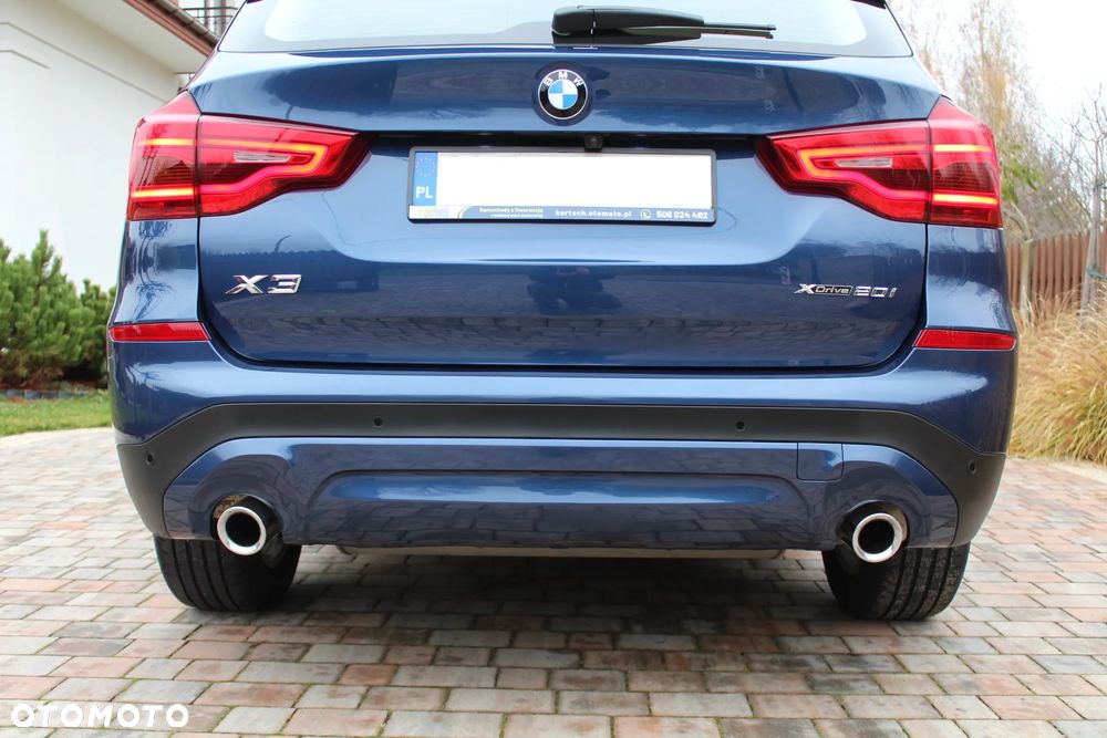 BMW X3 xDrive20i - 13