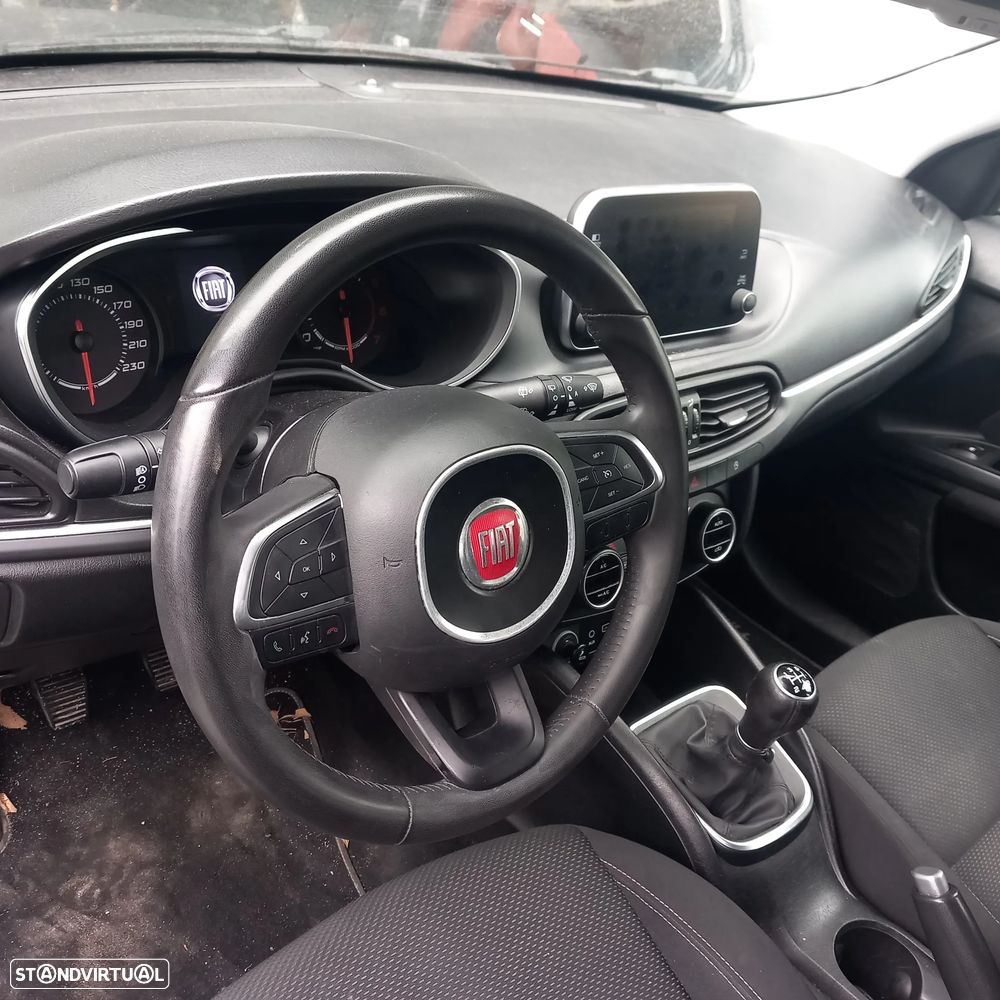 Frente completa com airbags Fiat Tipo ano 2018 - 2