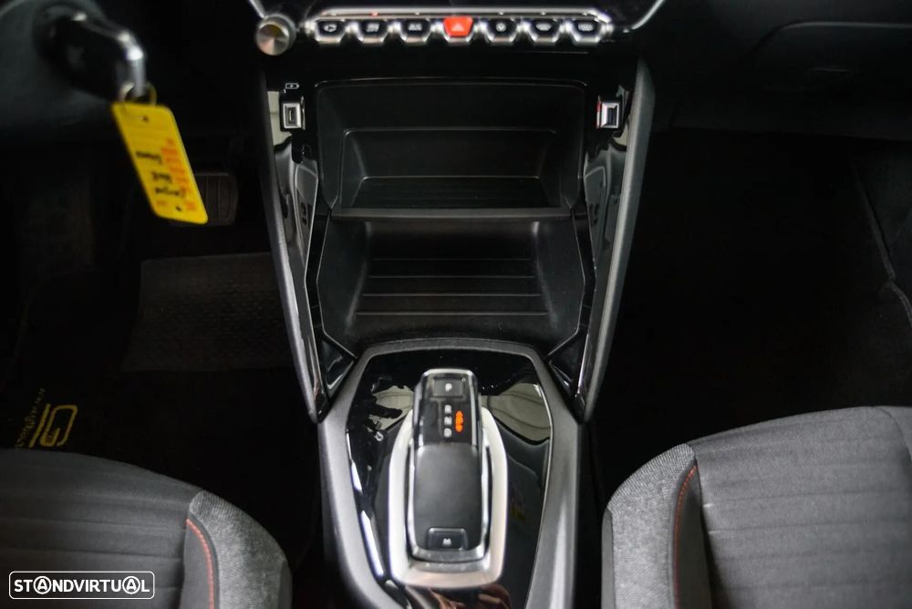 Peugeot 2008 PureTech 130 EAT8 Allure - 47