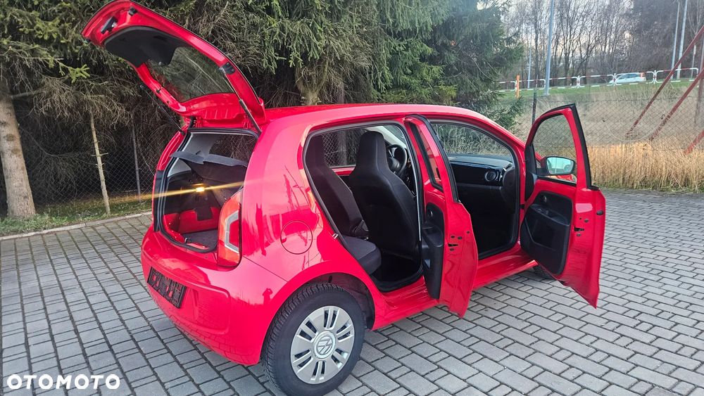 Volkswagen up! move - 22