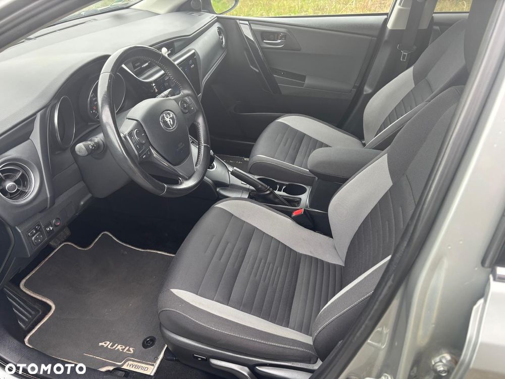 Toyota Auris 1.8 HSD Luna - 10