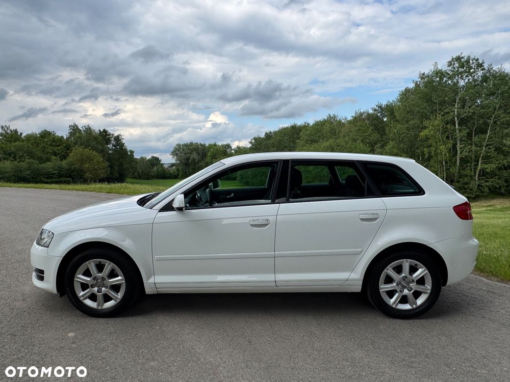 Audi A3 Sportback - 33