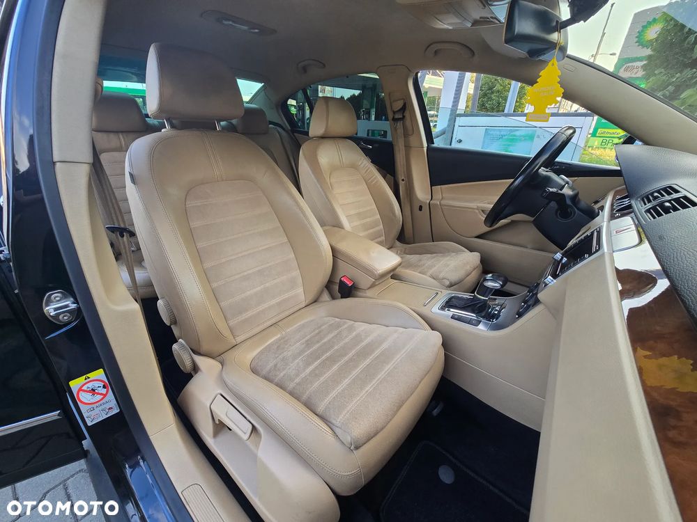 Volkswagen Passat 3.2 V6 FSI 4Mot Highline DSG - 8