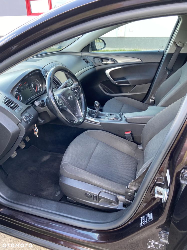 Opel Insignia - 8