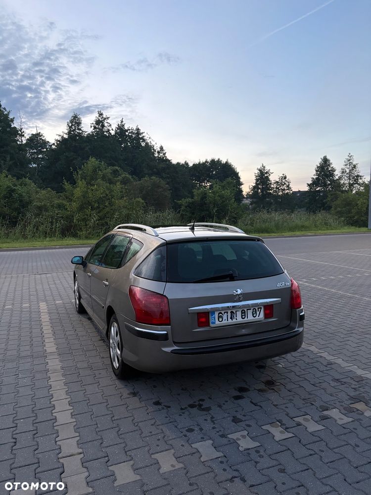 Peugeot 407 1.6 HDI Premium - 6