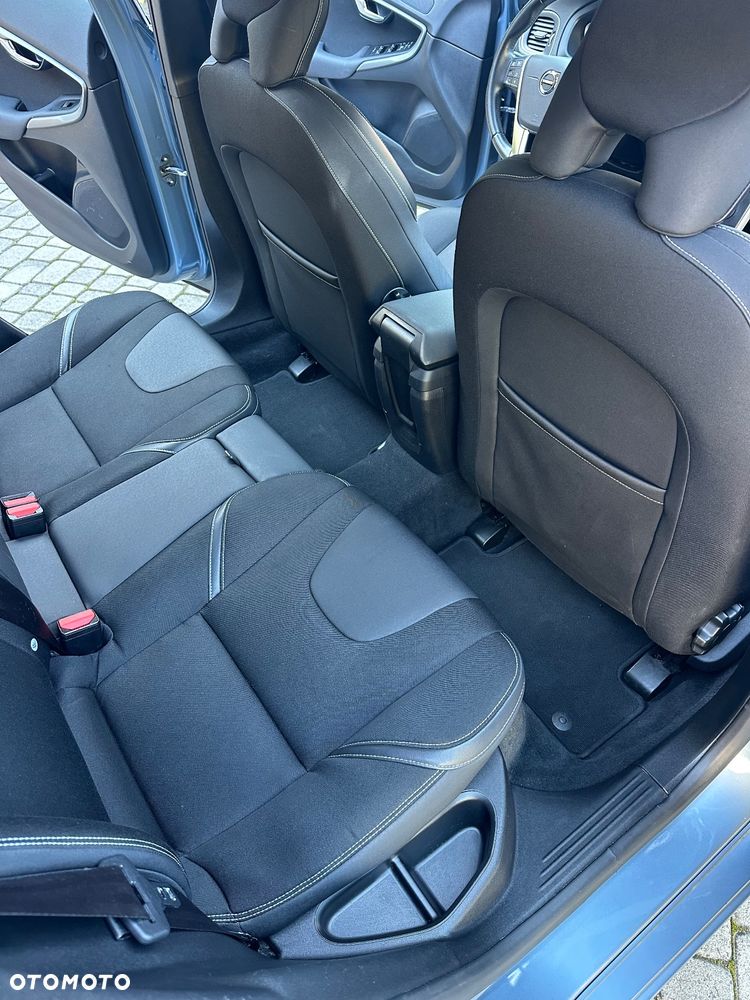 Volvo V40 D3 Drive-E Momentum - 6