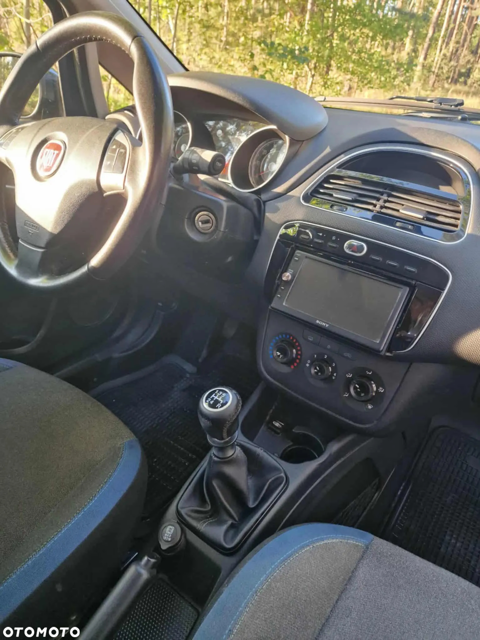Fiat Punto 1.4 Easy S&S - 9