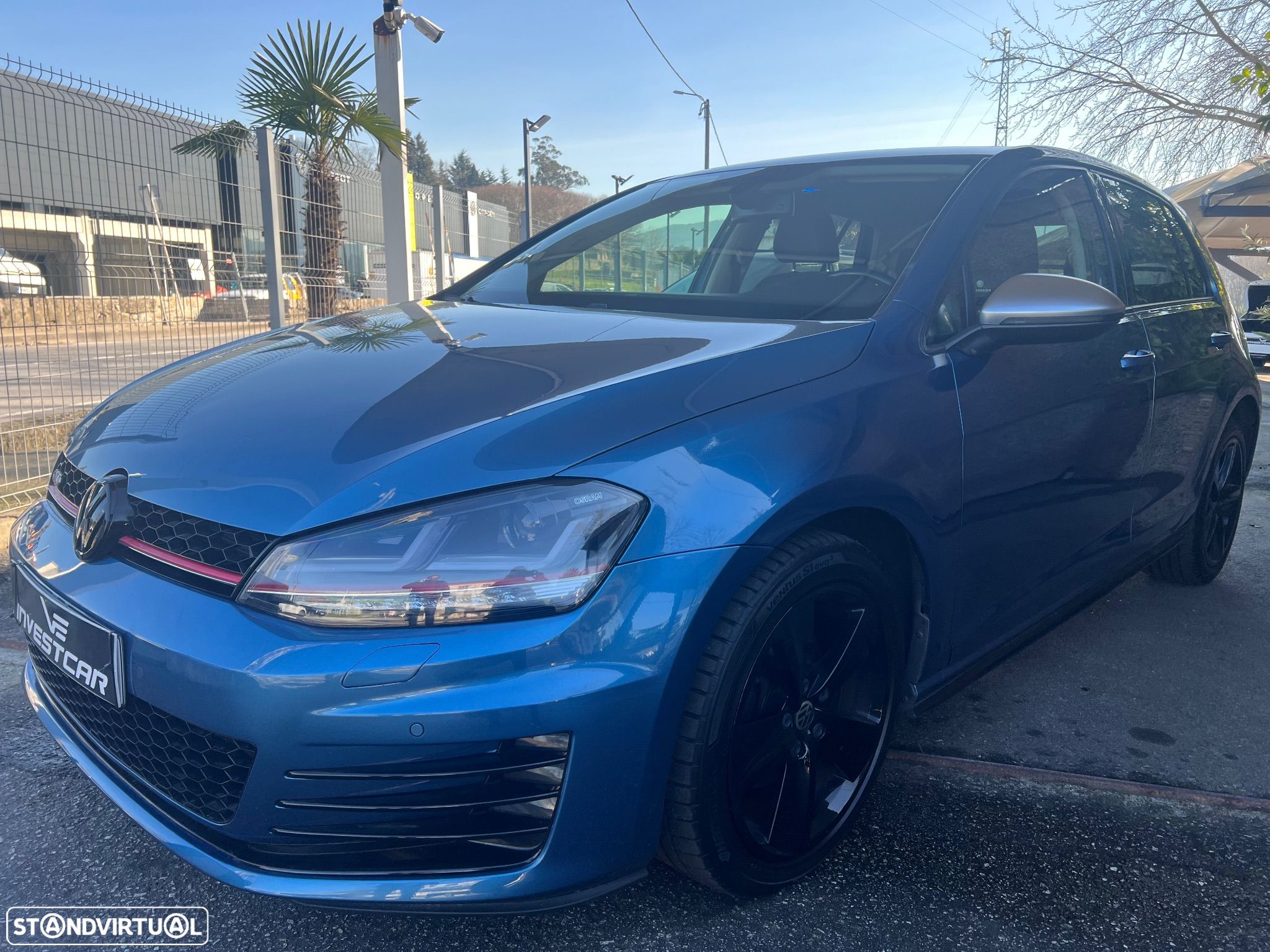 VW Golf 2.0 BlueTDI Highline - 1