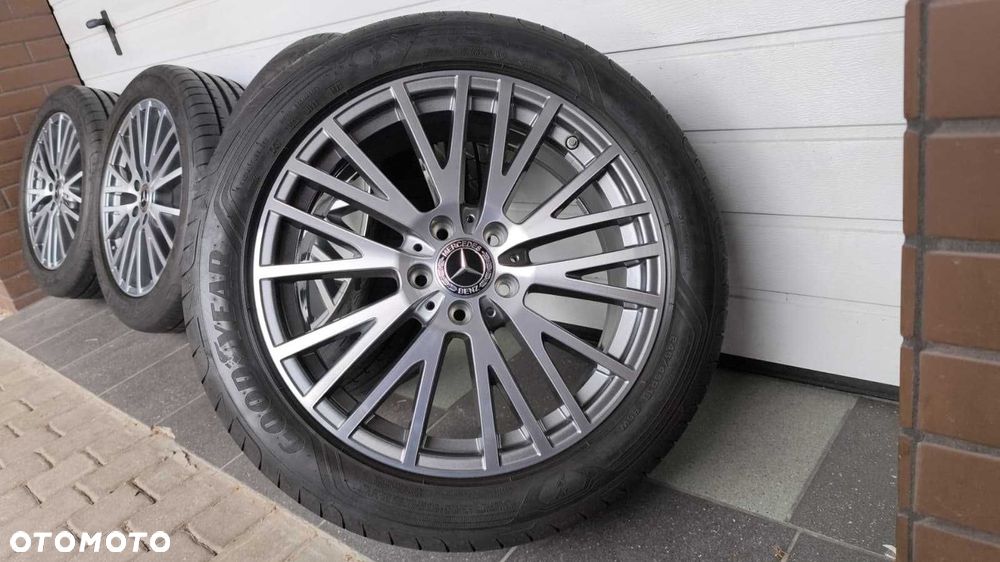 Koła Mercedes V KLASA W447 18'' opony lato 245/45/18 5x112 ET49 TPMS (OL2127)
