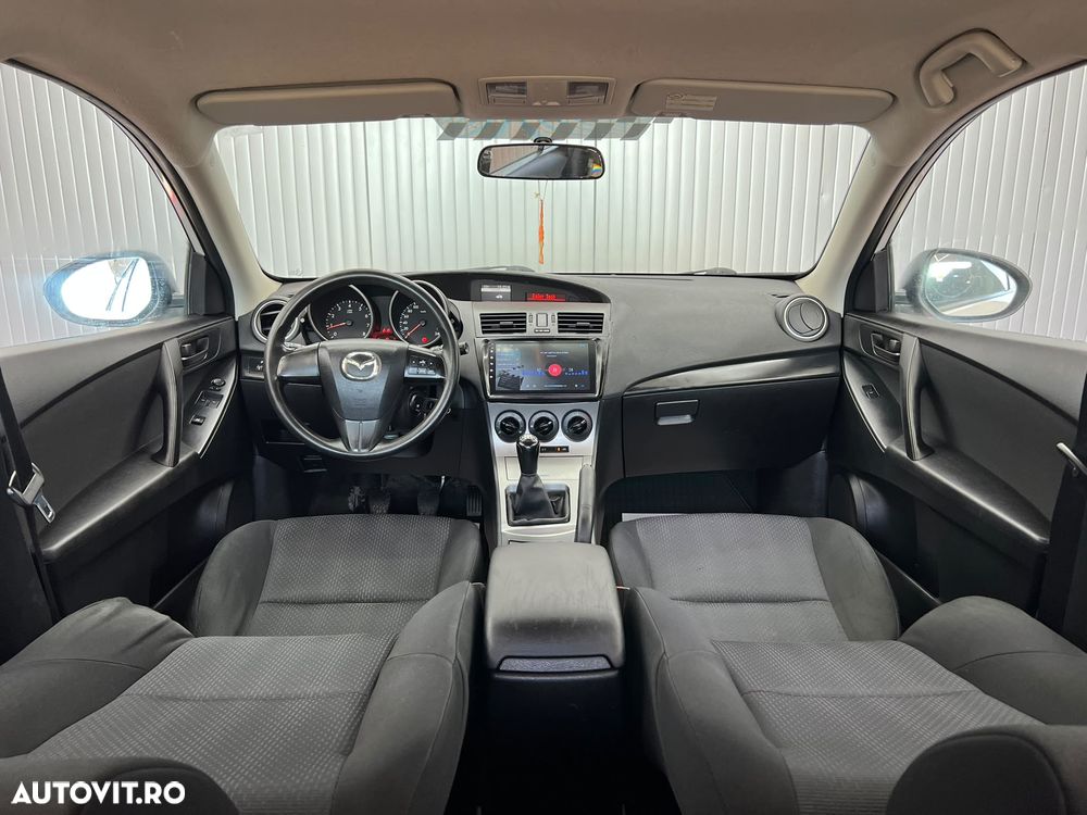 Mazda 3 - 5