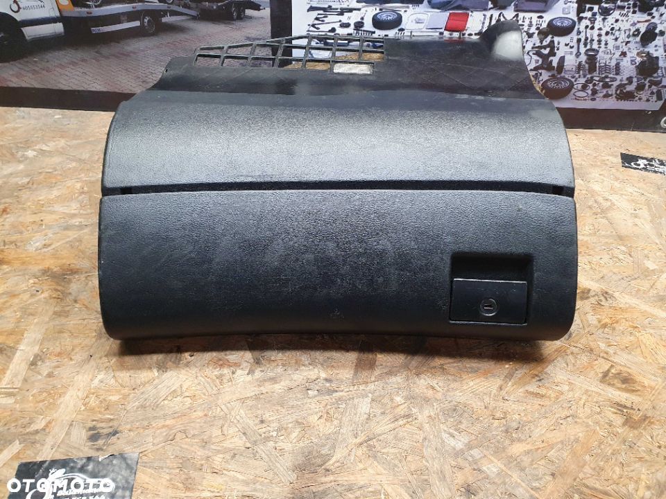 Schowek Kierowcy Pasazera Oslona pod Kierownice Europa Audi A4 B5 Lift - 2