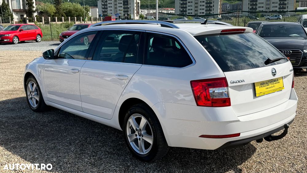 Skoda Octavia 1.6 TDI DSG Premium Edition - 18
