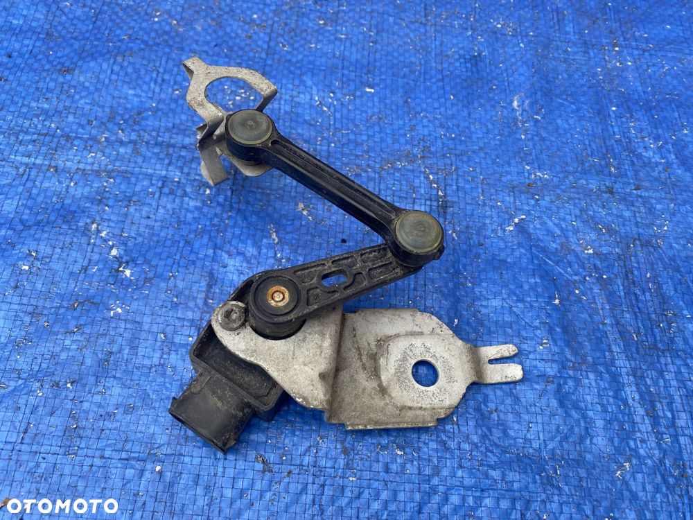 MERCEDES-BENZ E 63AMG LEWY PRZÓD CZUJNIK POZIOMOWANIA - 5