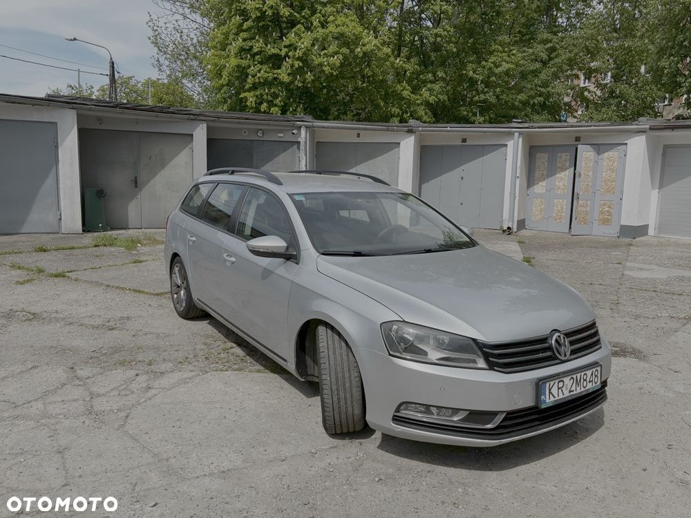 Volkswagen Passat 2.0 TDI Comfortline DSG - 4