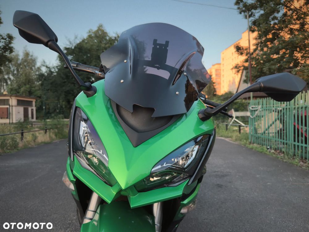 Kawasaki Ninja 1000 SX - 24