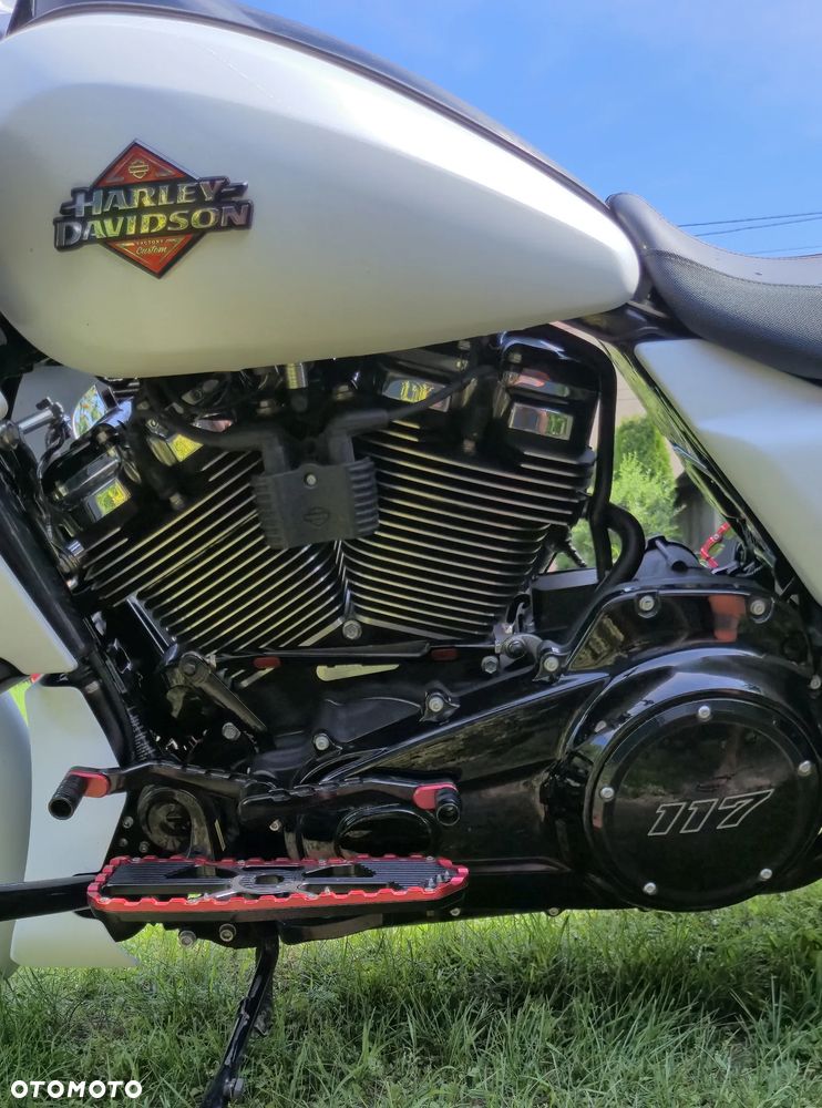 Harley-Davidson Touring Road Glide - 9