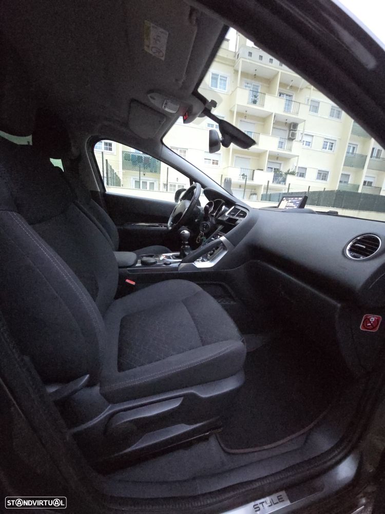 Peugeot 3008 1.6 HDi Style - 14