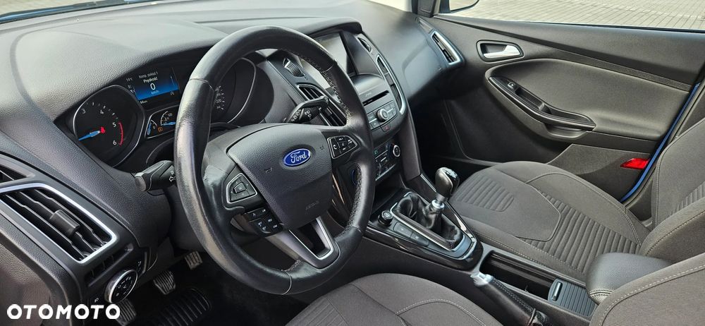 Ford Focus 2.0 TDCi Titanium ASS - 6