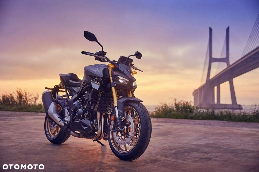 Honda CB - 2