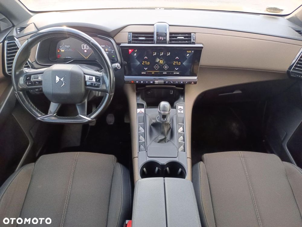 DS Automobiles DS 7 Crossback - 12