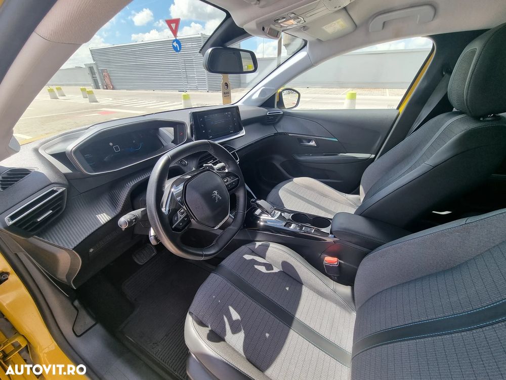 Peugeot 208 1.2 L PureTech STT EAT8 Allure Pack - 9