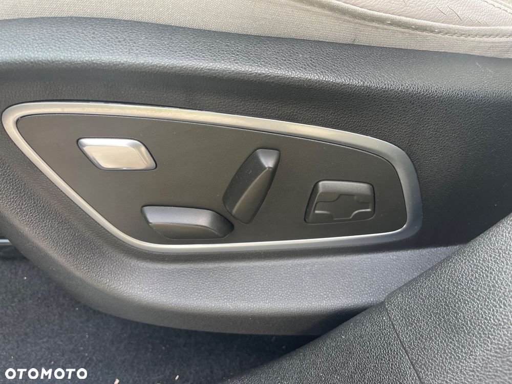 Renault Scenic ENERGY dCi 160 EDC BOSE EDITION - 14
