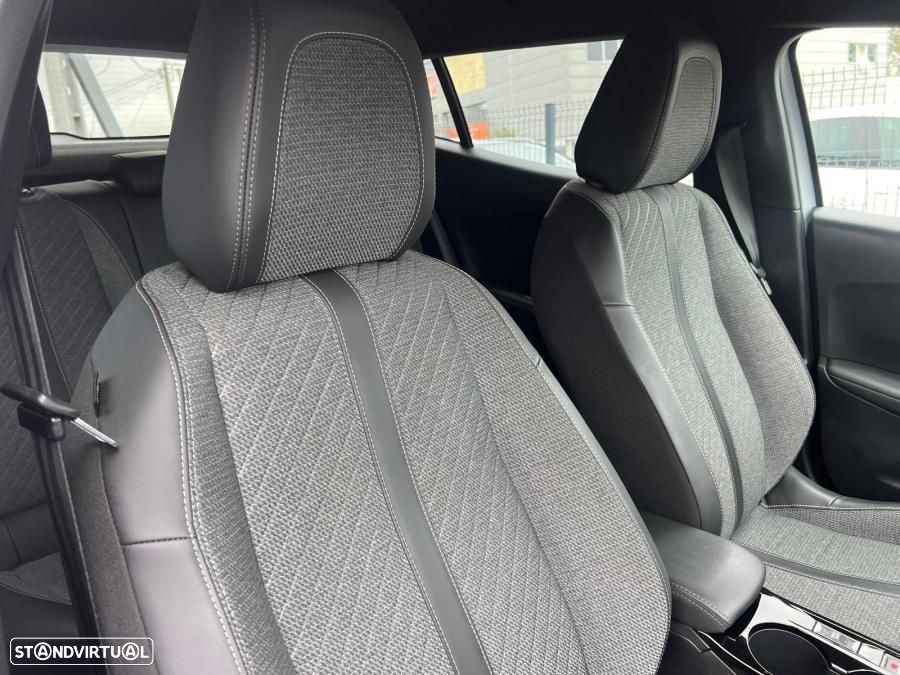 Peugeot 2008 1.2 PureTech Allure - 8