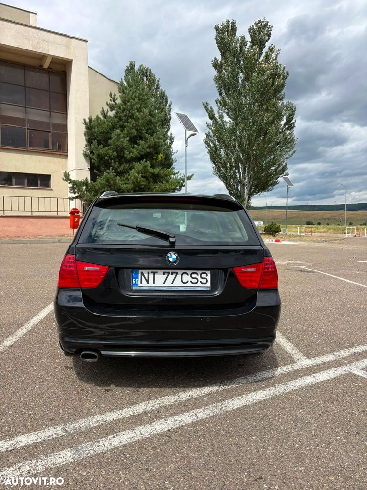 BMW Seria 3 320d xDrive DPF - 6
