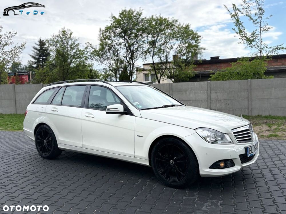 Mercedes-Benz Klasa C 200 CDI DPF (BlueEFFICIENCY) 7G-TRONIC - 4