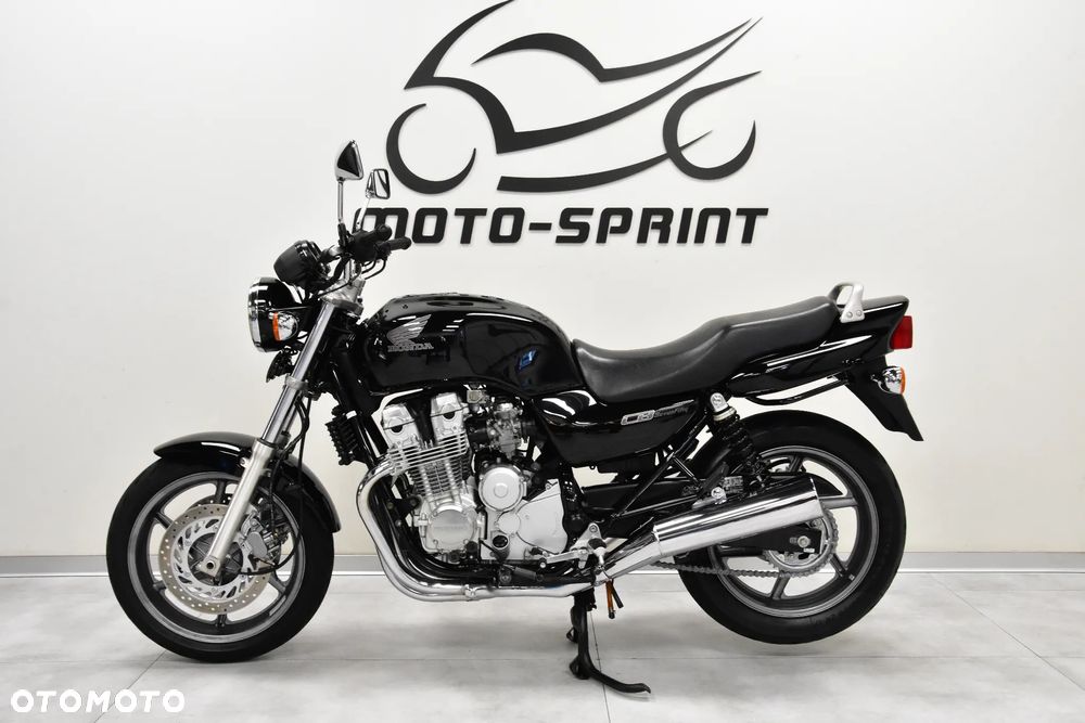 Honda CB - 2