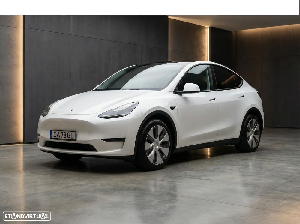 Tesla Model Y RWD - 1