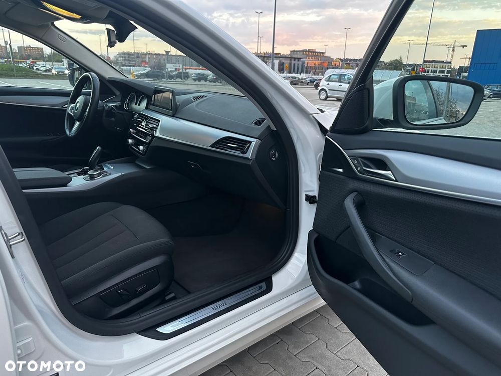 BMW Seria 5 - 18