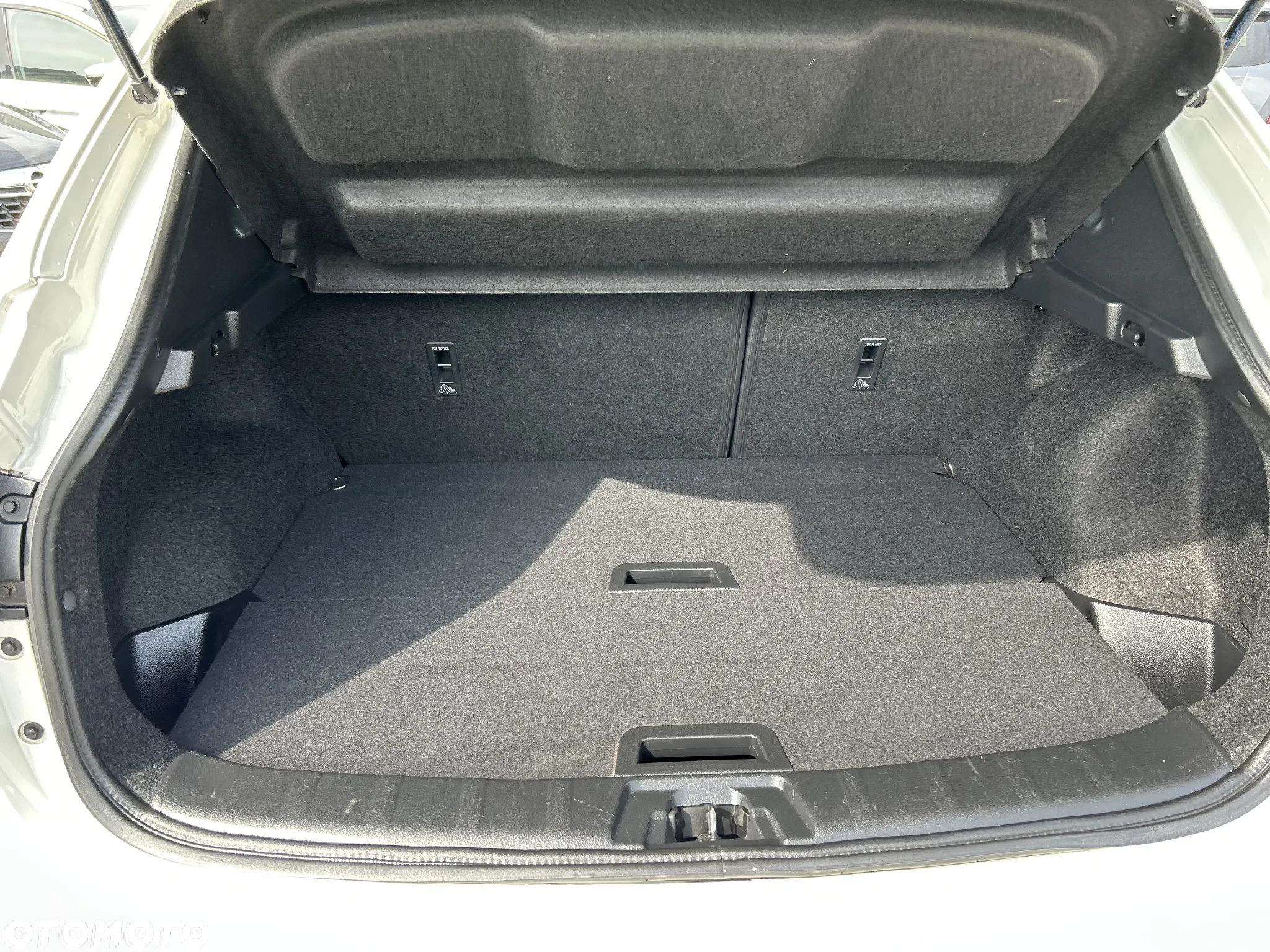 Nissan Qashqai 1.2 DIG-T N-Vision - 24