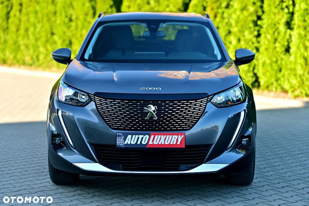 Peugeot 2008 BlueHDi 130 Allure S&S EAT8 - 4