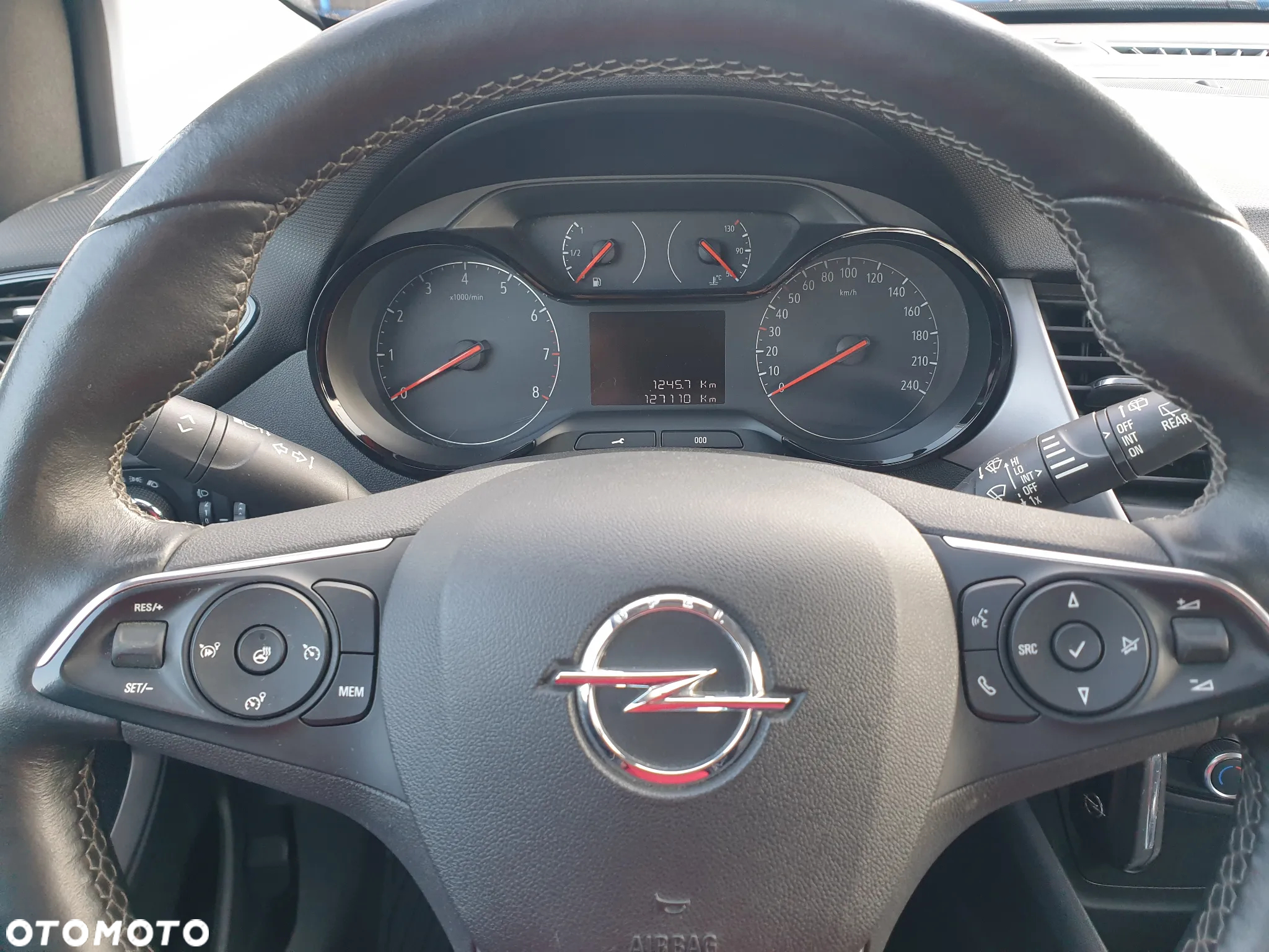 Opel Crossland X - 22