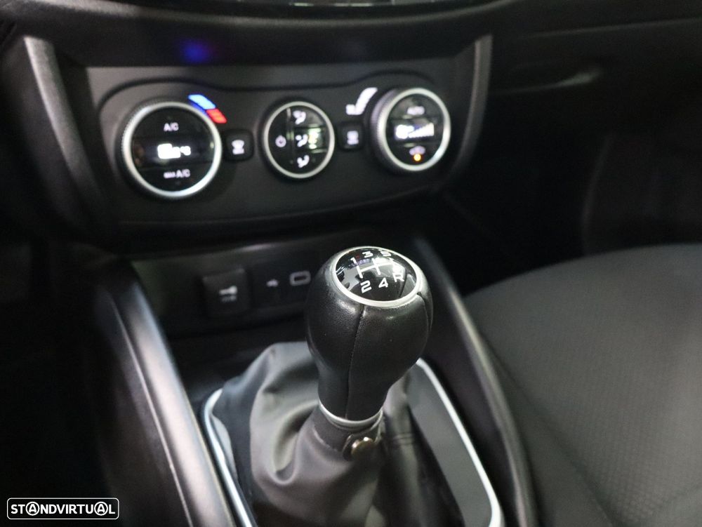 Fiat Tipo Station Wagon 1.0 GSE T3 City Life - 16