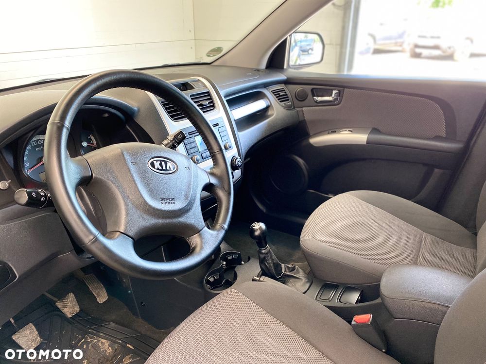 Kia Sportage 2.0 Tour 2WD - 11
