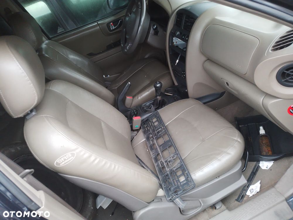 HYUNDAI SANTA FE I 00-03 G4JS 2.4 16V  BELKA ZAWIESZENIA TYŁ - 22