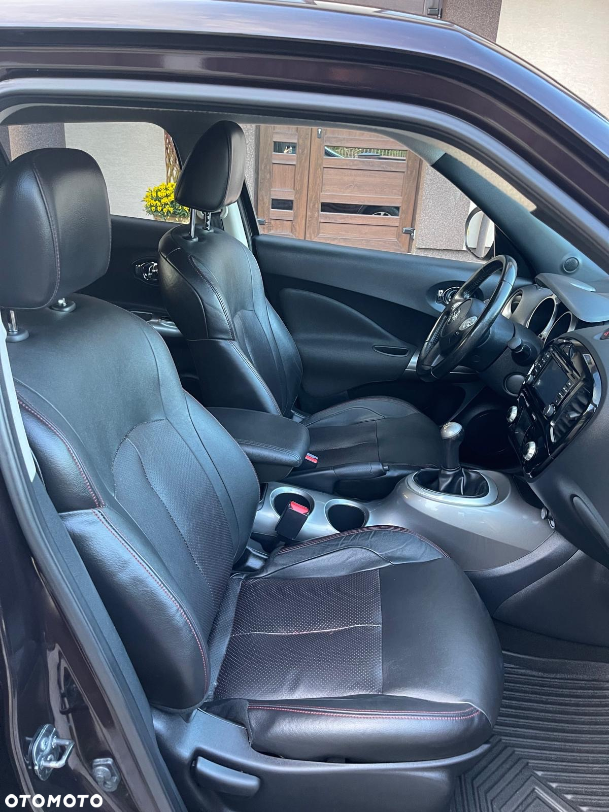 Nissan Juke 1.6 Tekna S&S - 24