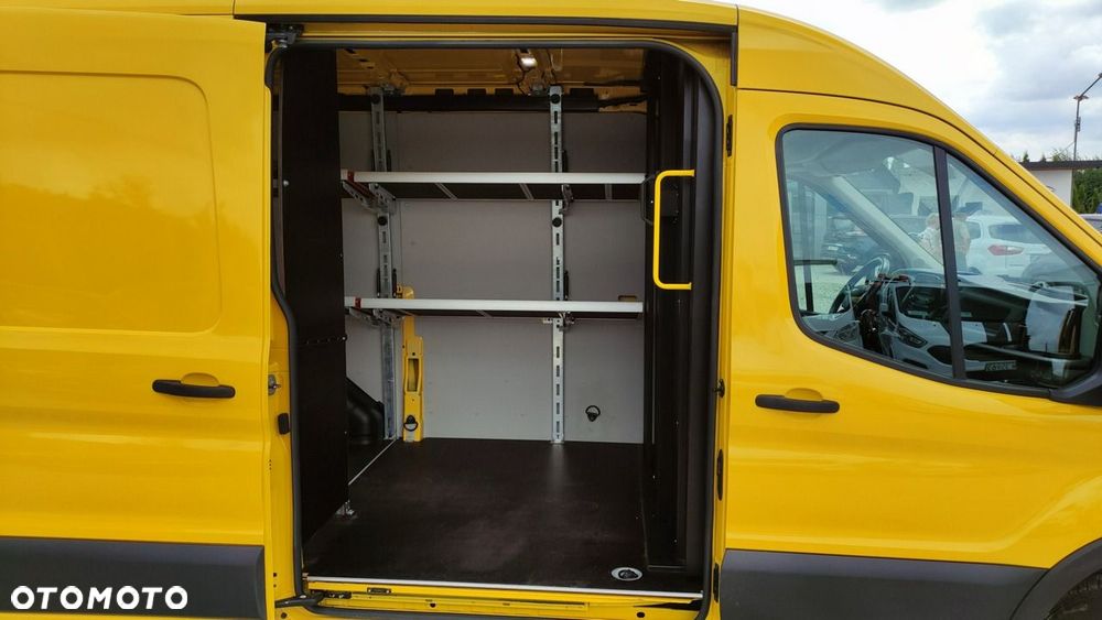 Ford Transit - 25