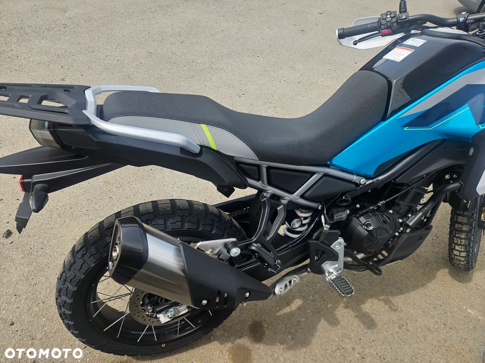 CFMoto MT - 8