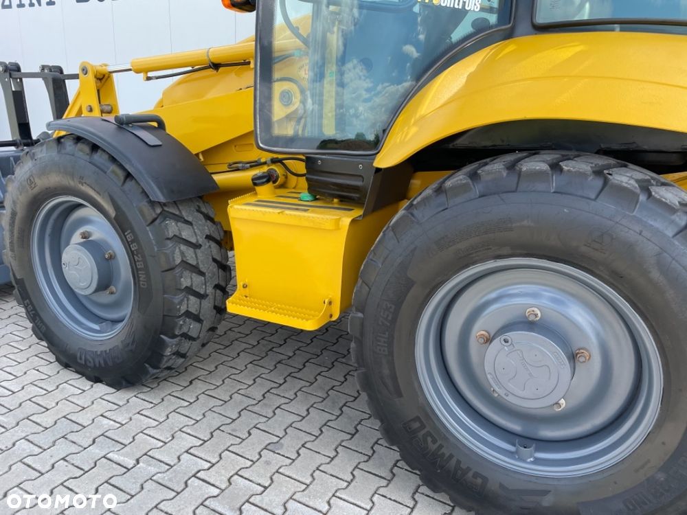 Komatsu WB97s - 23