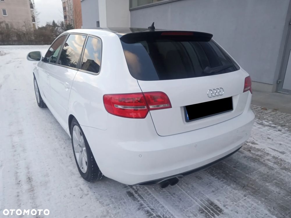 Audi A3 Sportback 2.0 TDI DPF S line Sportpaket (plus) - 5