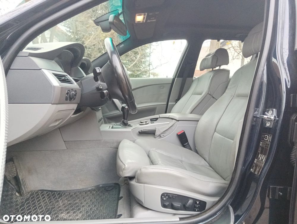 BMW Seria 5 530d Touring - 9