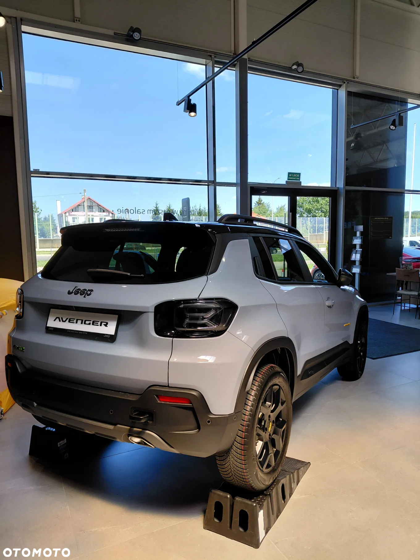 Jeep Avenger - 2
