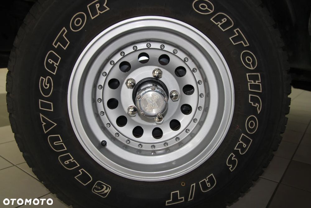 Ford Bronco - 37