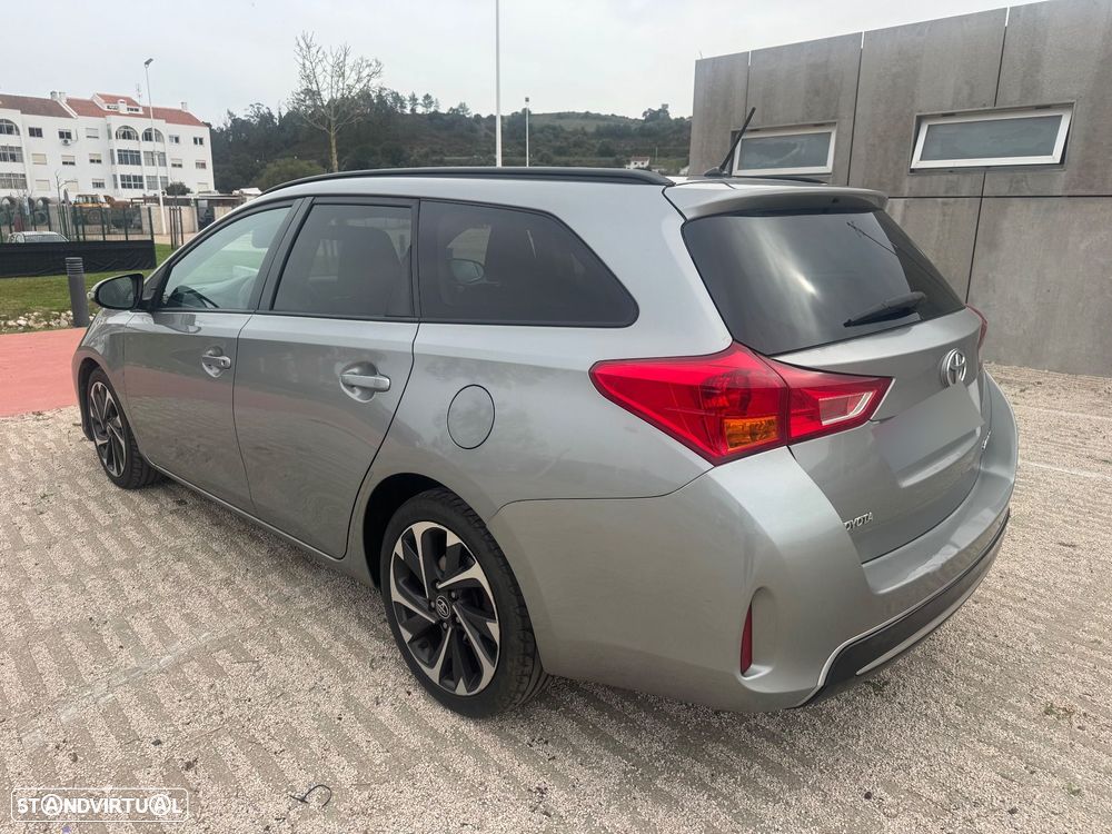 Toyota Auris Touring Sports 1.4 D-4D Comfort+Pack Sport - 3