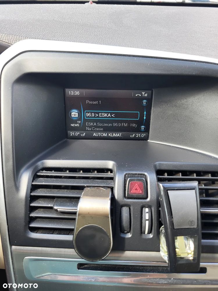 Volvo XC 60 D4 Geartronic Momentum - 4